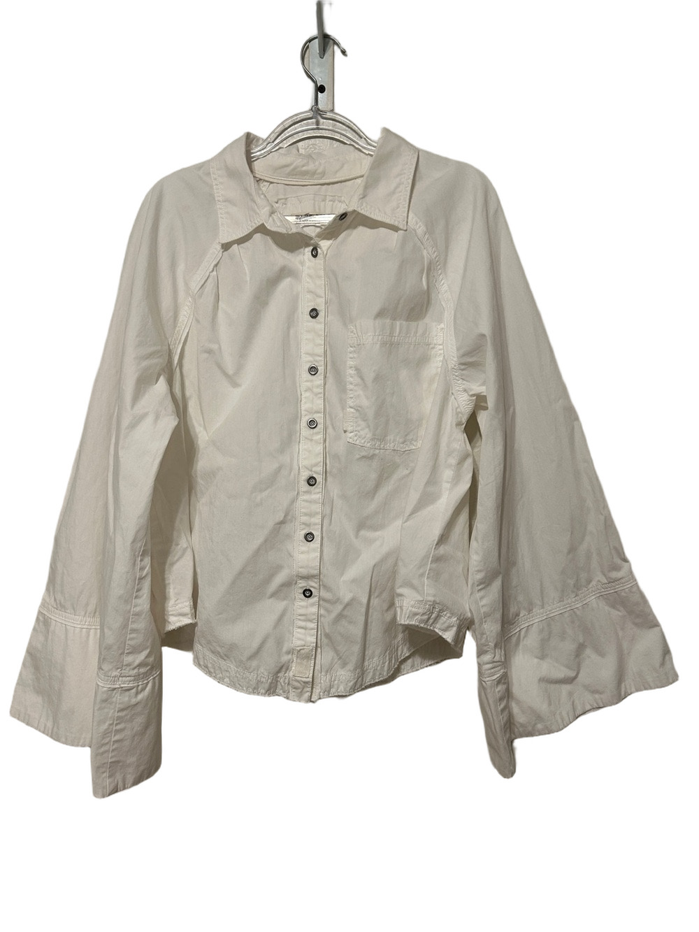 ⛽️We The Free Crisp White Button-Up Shirt with wide Flared Cuffs size Large GUC